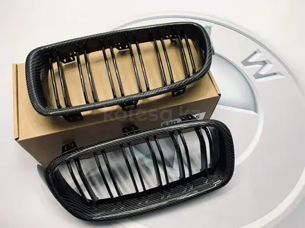 Ноздри оригинальный карбон BMW F30 за 65 000 тг. в Астана