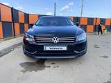 Volkswagen Passat 2012 года за 5 400 000 тг. в Уральск – фото 2