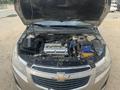 Chevrolet Cruze 2013 года за 2 800 000 тг. в Актау – фото 2