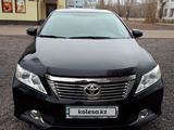 Toyota Camry 2014 года за 8 500 000 тг. в Экибастуз – фото 2