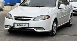 Daewoo Gentra 2014 года за 4 200 000 тг. в Алматы – фото 2