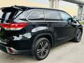 Toyota Highlander 2018 года за 18 900 000 тг. в Алматы – фото 6