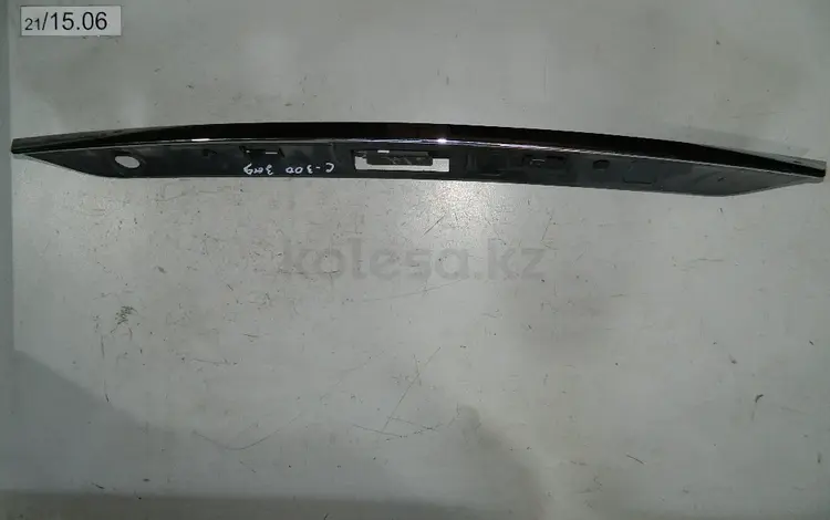 Накладка двери багажника за 10 000 тг. в Алматы
