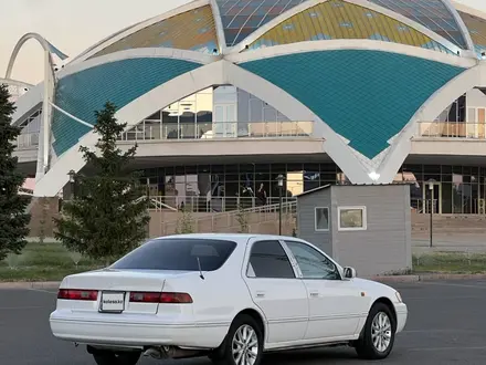 Toyota Camry 1997 года за 3 300 000 тг. в Тараз – фото 3