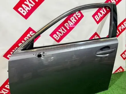 Дверь передняя на Lexus es за 60 000 тг. в Алматы