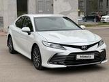 Toyota Camry 2021 года за 16 500 000 тг. в Астана – фото 3