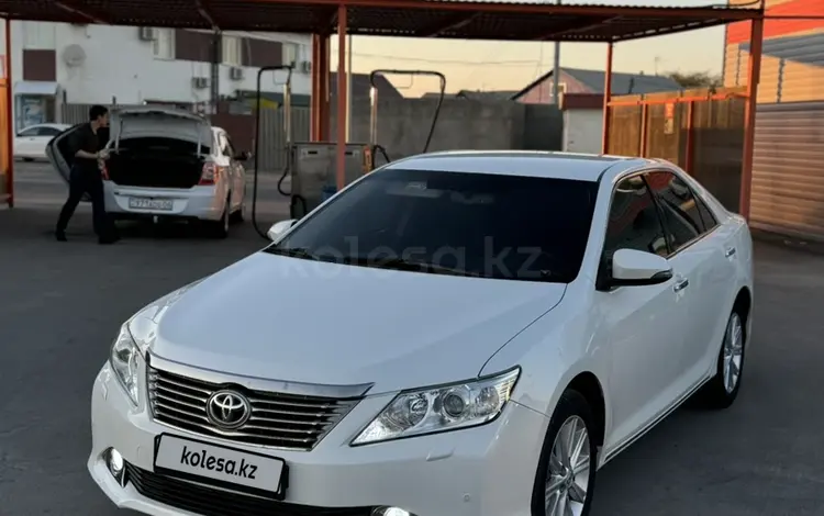 Toyota Camry 2014 годаfor9 800 000 тг. в Атырау