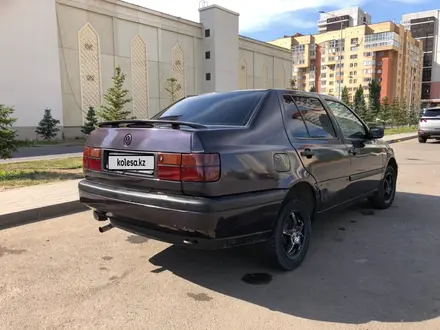 Volkswagen Vento 1994 года за 1 200 000 тг. в Уральск