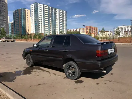 Volkswagen Vento 1994 года за 1 200 000 тг. в Уральск – фото 9