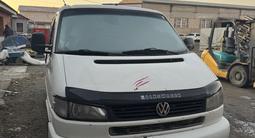 Volkswagen Caravelle 1997 года за 4 500 000 тг. в Петропавловск