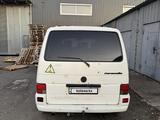 Volkswagen Caravelle 1997 года за 4 500 000 тг. в Петропавловск – фото 4