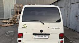 Volkswagen Caravelle 1997 года за 4 500 000 тг. в Петропавловск – фото 4
