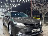 Toyota Camry 2018 года за 13 700 000 тг. в Шымкент – фото 4