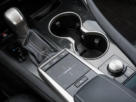 Lexus RX 350 2022 года за 29 800 000 тг. в Алматы – фото 2