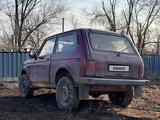 ВАЗ (Lada) Lada 2131 (5-ти дверный) 2000 годаүшін650 000 тг. в Актобе – фото 2