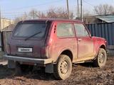 ВАЗ (Lada) Lada 2131 (5-ти дверный) 2000 годаүшін650 000 тг. в Актобе – фото 4