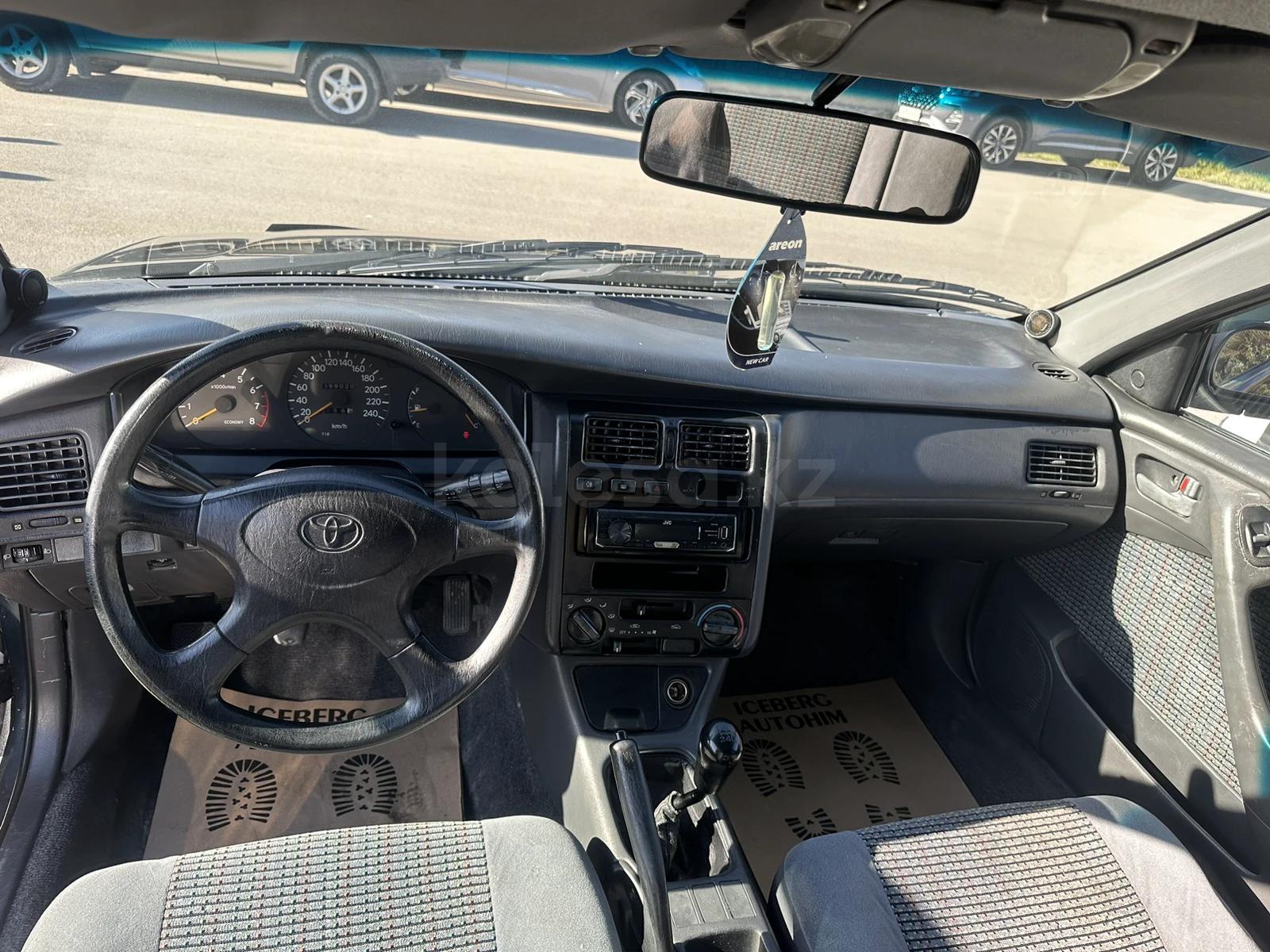 Toyota Carina E 1996 г.