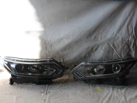 Фара правая, левая Nissan Qashqai J11 за 35 000 тг. в Караганда