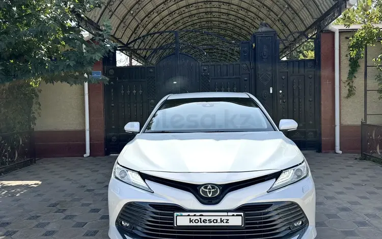 Toyota Camry 2019 года за 13 500 000 тг. в Шымкент