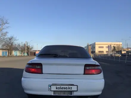 Toyota Carina 1994 года за 1 500 000 тг. в Семей – фото 4