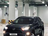 Toyota RAV4 2021 годаүшін14 950 000 тг. в Актобе