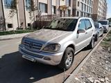 Mercedes-Benz ML 320 2002 года за 6 000 000 тг. в Астана – фото 3