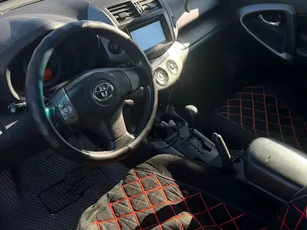 Toyota RAV4 2006 года за 4 600 000 тг. в Усть-Каменогорск – фото 2