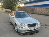 Mercedes-Benz E 320 2001 года за 4 500 000 тг. в Караганда – фото 3