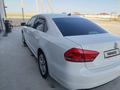 Volkswagen Passat 2013 года за 5 000 000 тг. в Актау – фото 9