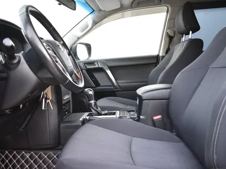 Toyota Land Cruiser Prado Comfort 2019 года за 18 999 990 тг. в Атырау – фото 17