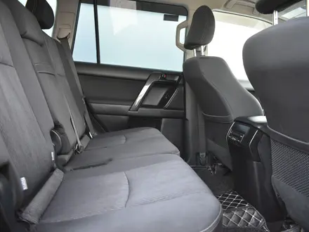 Toyota Land Cruiser Prado Comfort 2019 года за 18 999 990 тг. в Атырау – фото 15