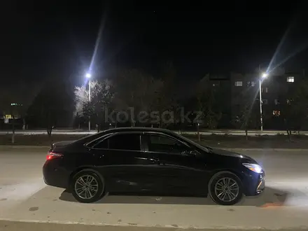Toyota Camry 2015 года за 6 700 000 тг. в Жанаозен – фото 2