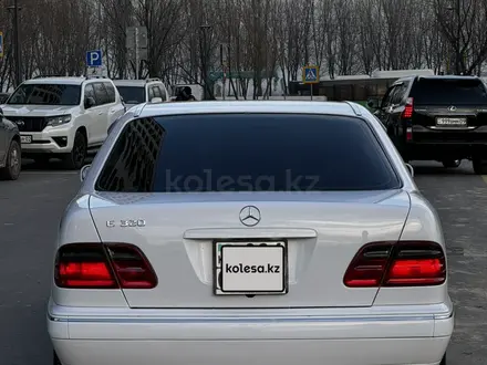 Mercedes-Benz E 320 2003 года за 8 700 000 тг. в Алматы – фото 3