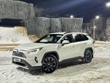 Toyota RAV4 2020 года за 15 850 000 тг. в Астана – фото 3