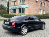 Skoda Superb 2002 годаfor2 500 000 тг. в Усть-Каменогорск – фото 4