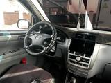 Toyota Avensis Verso 2002 годаүшін5 400 000 тг. в Атырау – фото 4