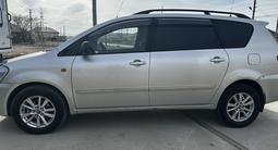 Toyota Avensis Verso 2002 года за 5 400 000 тг. в Атырау