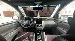 Toyota Avensis Verso 2002 года за 5 400 000 тг. в Атырау – фото 2