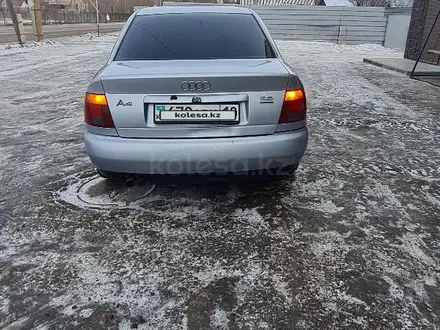 Audi A4 1996 года за 2 350 000 тг. в Костанай – фото 2