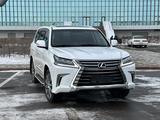 Lexus LX 570 2016 года за 40 500 000 тг. в Астана