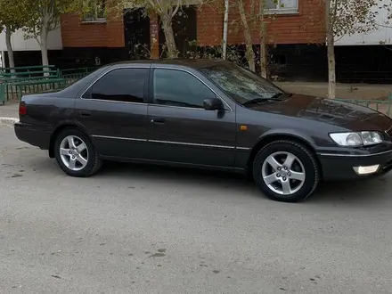 Toyota Camry 2000 года за 4 000 000 тг. в Кызылорда – фото 2