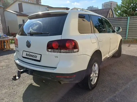 Volkswagen Touareg 2007 года за 5 500 000 тг. в Астана – фото 5