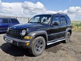 Jeep Liberty 2007 годаүшін5 600 000 тг. в Астана – фото 4