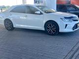 Toyota Camry 2017 годаүшін10 000 000 тг. в Семей