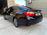 Toyota Camry 2014 года за 10 000 000 тг. в Атырау – фото 4