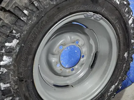 Грязевые шины с дисками в сборе за 160 000 тг. в Костанай – фото 5