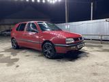 Volkswagen Golf 1994 годаүшін1 700 000 тг. в Туркестан