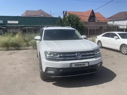 Volkswagen Teramont 2019 года за 18 980 000 тг. в Алматы – фото 2