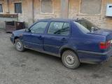 Volkswagen Vento 1993 года за 500 000 тг. в Караганда – фото 3