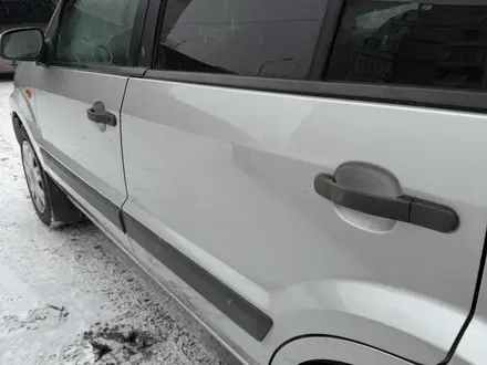 Ford Fusion 2006 года за 2 800 000 тг. в Семей – фото 3